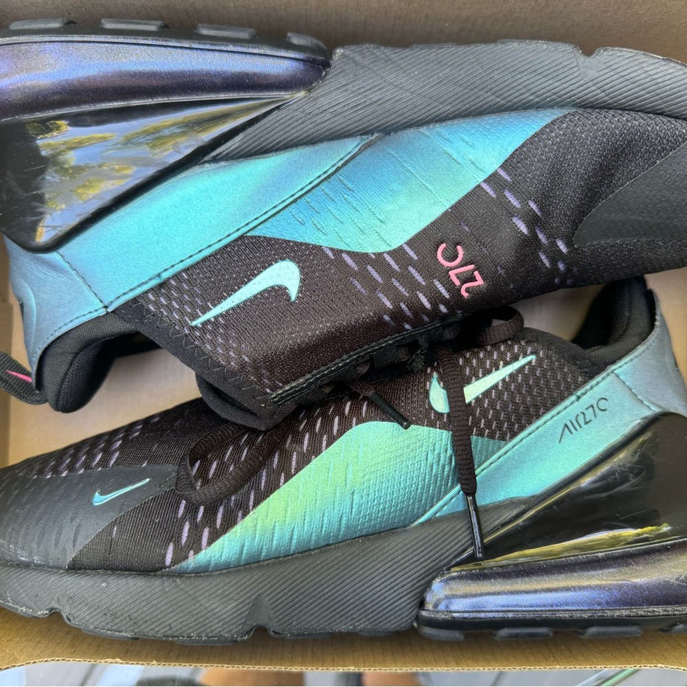 Air Max 270 'Throwback Future'